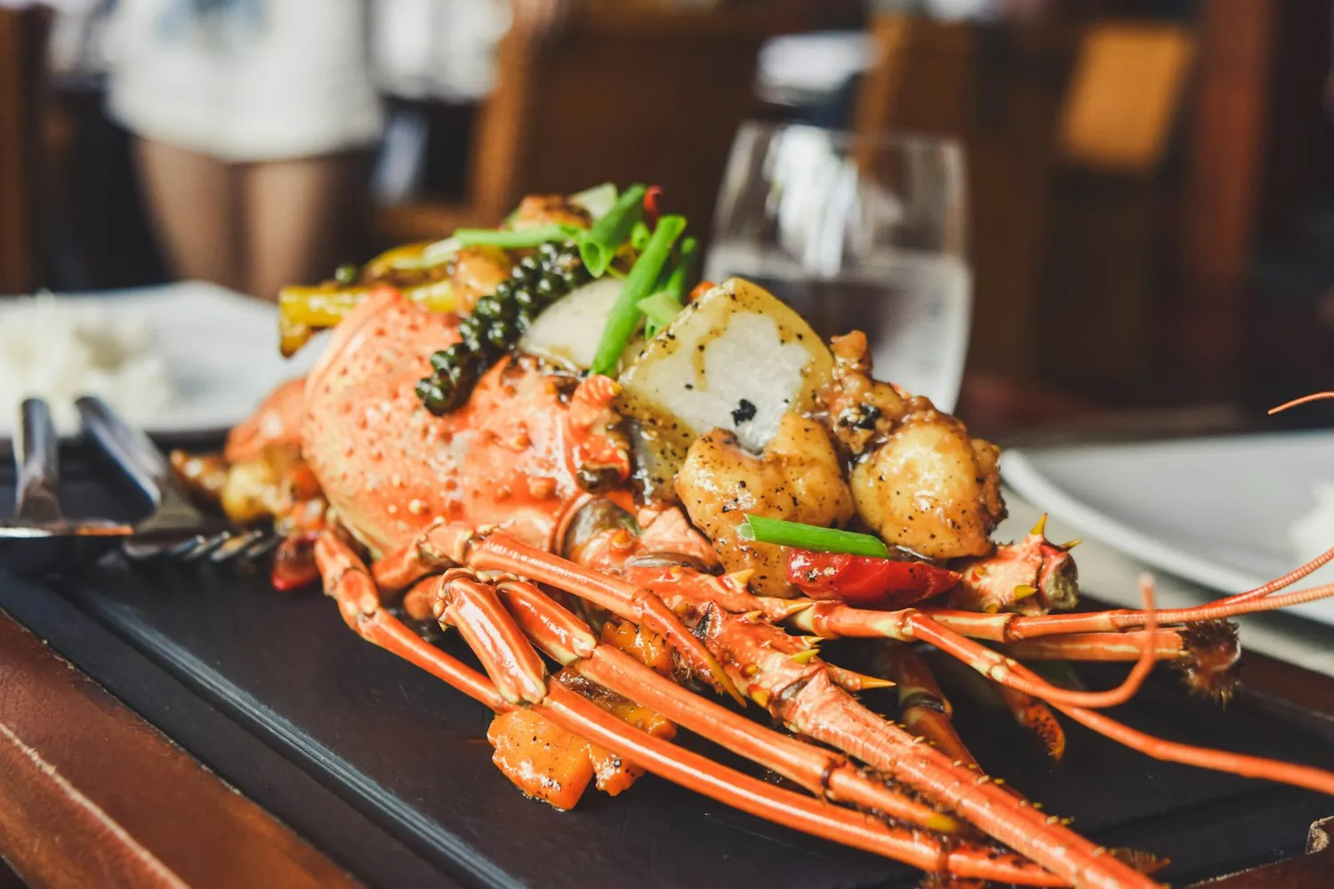 Homard bleu rôti au beurre demi-sel